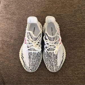 Yeezy Boost 350 V2 Zebra